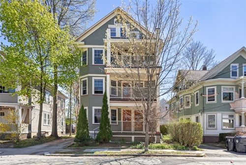 3-35 Exeter St, Providence, RI, 02906-3622 | Card Image