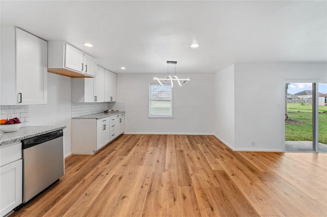 2751 Piper Rd, House other with 3 bedrooms, 2 bathrooms and 2 parking in Pearland TX | Image 29