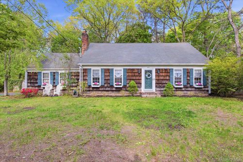 241 Tyler Ave, Miller Place, NY, 11764-3132 | Card Image