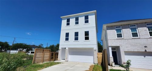 6538 Cohn St, Houston, TX, 77091-2260 | Card Image