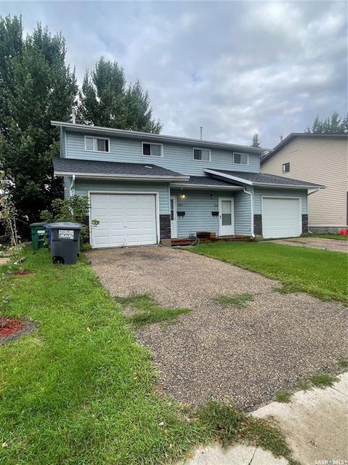 223-225 Wakabayashi Way, Saskatoon, SK, S7K7M4 | Card Image