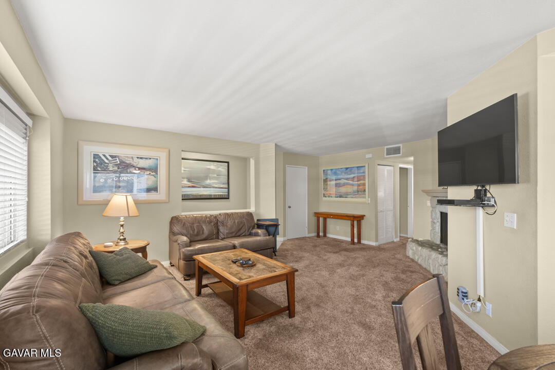 Residential in Santa Clarita 5