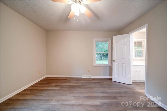 265 E Old Farm Rd, House other with 3 bedrooms, 2 bathrooms and null parking in Salisbury NC | Image 23