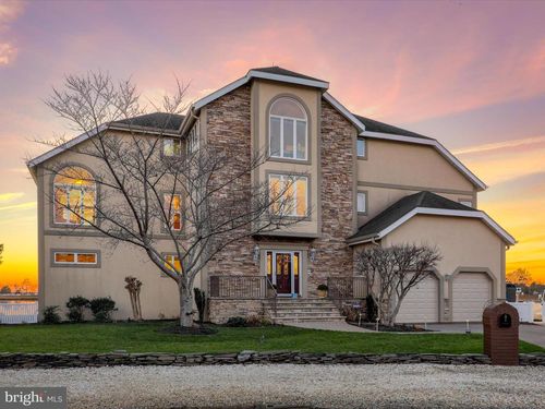 7 White Oak Rd, REHOBOTH BEACH, DE, 19971-1305 | Card Image