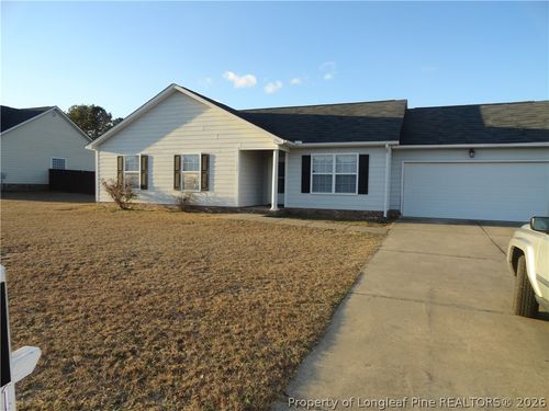 172 Emma Ln, Raeford, NC, 28376-4600 | Card Image
