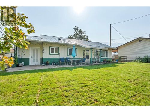 2527 Upper Bench Rd, Keremeos, BC, V0X1N4 | Card Image