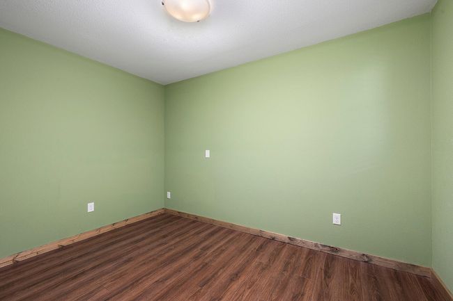 Bedroom By Front Door | Image 23