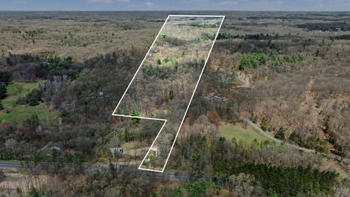 8965 Vergennes St, Ada, MI, 49301-8901 | Card Image