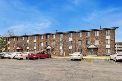 apt-8-239 Gregory St, Aurora, IL, 60504-4070 | Card Image