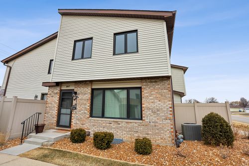 1067 Southgate Rd, New Lenox, IL, 60451-2675 | Card Image