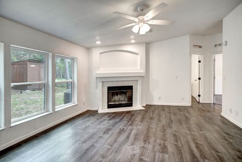 127 Serenity Dr, Bastrop, TX, 78602-7684 | Card Image
