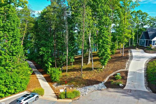 223 Squirrel Pt, Six Mile, SC, 29682-9694 | Card Image
