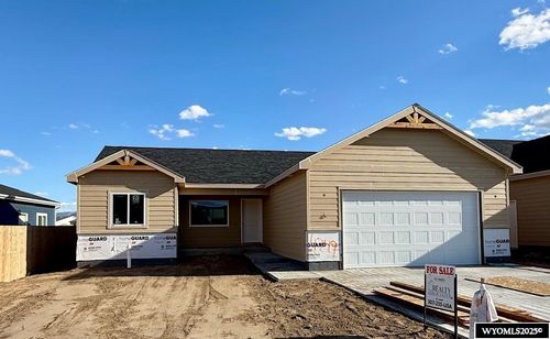 4749 Buffalo Meadows Way, Mills, WY, 82644-5190 | Card Image