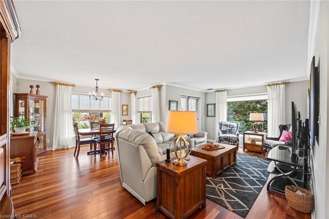 207 - 130 Wright Cres, House attached with 2 bedrooms, 2 bathrooms and 1 parking in Kingston ON | Image 12