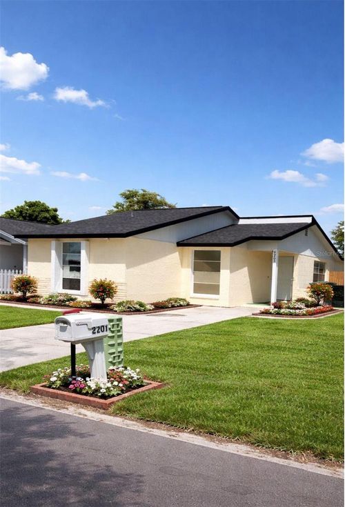 8203 Olivewood Pl, TAMPA, FL, 33615-5718 | Card Image