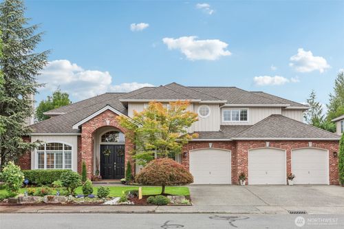 26703 Se 18th St, Sammamish, WA, 98075-7950 | Card Image
