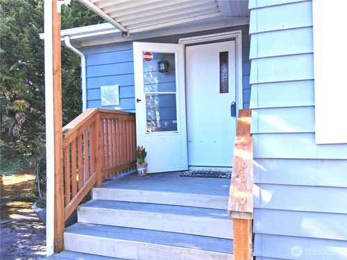 36-815 124th St Sw, Everett, WA, 98204-5670 | Card Image