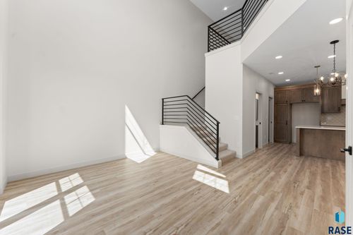 8621 W Shoreline Pl Place, Sioux Falls, SD, 57107 | Card Image