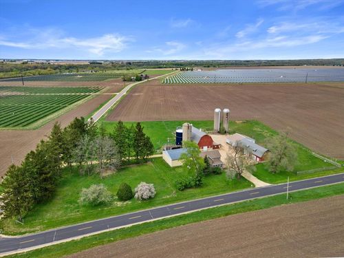 W9650 Creek Road, DARIEN, WI, 53114 | Card Image