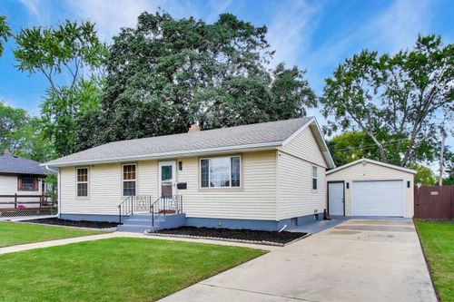 1721 W Illinois Ave, Aurora, IL, 60506-1937 | Card Image
