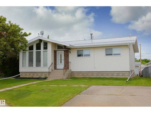 4906 43a St, Barrhead, AB, T7N1J5 | Card Image
