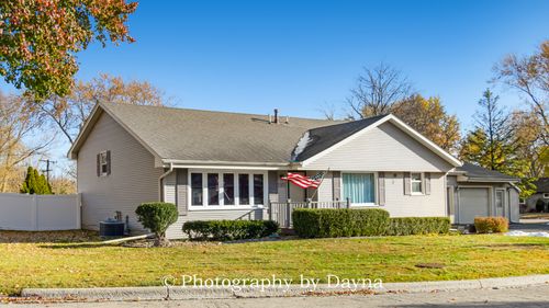 195 Esther Cir, Bourbonnais, IL, 60914-1819 | Card Image