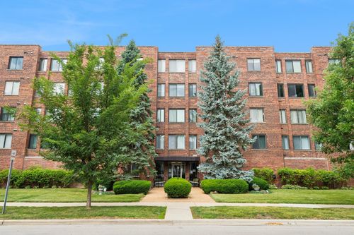 2a-110 S Dunton Ave, Arlington Heights, IL, 60005-1938 | Card Image