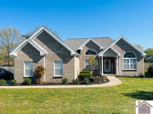 400 Simon St, Hopkinsville, KY, 42240-5311 | Card Image