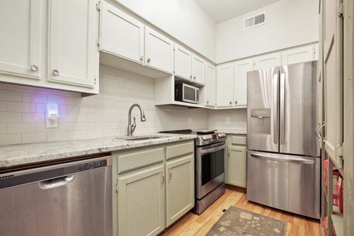 101-2810 Nueces St, Austin, TX, 78705-3726 | Card Image