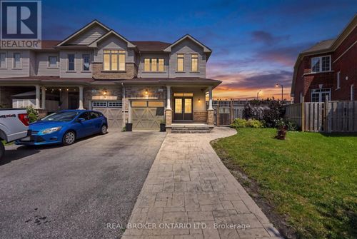 44 Pearcey Crescent, Barrie (Bayfield), ON, L4N6R8 | Card Image