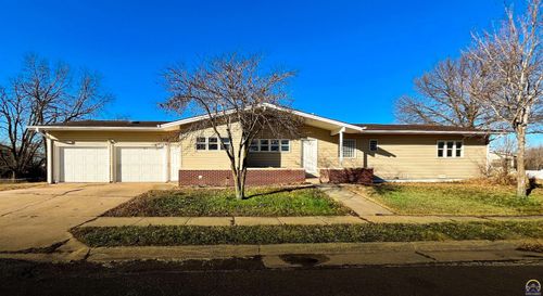 6823 Sw Knoll Ct, Topeka, KS, 66619-1323 | Card Image