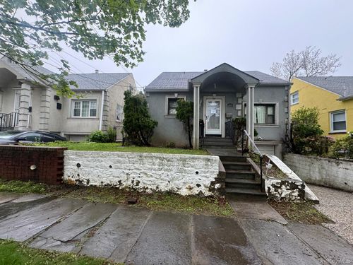 548 S 10th Ave, Mount Vernon, NY, 10550-4321 | Card Image