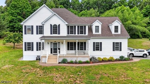 42 Stephens Mill Rd, Hackettstown, NJ, 07840-5325 | Card Image
