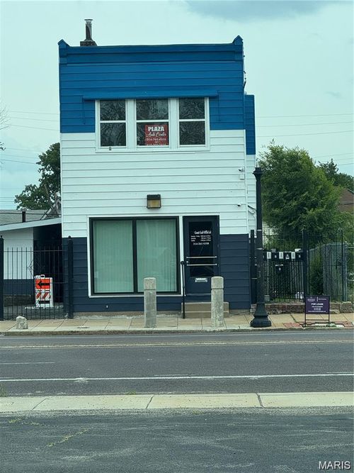 1-24-7954 N Broadway, Saint Louis, MO, 63147-2438 | Card Image