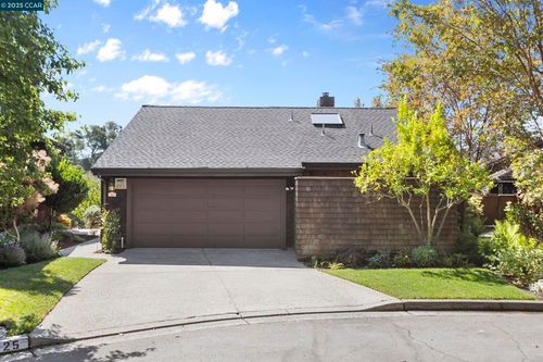 25 Watchwood Ct, Orinda, CA, 94563-2730 | Card Image