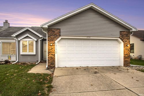 1715 Lowell Wood E, Mishawaka, IN, 46545-8102 | Card Image