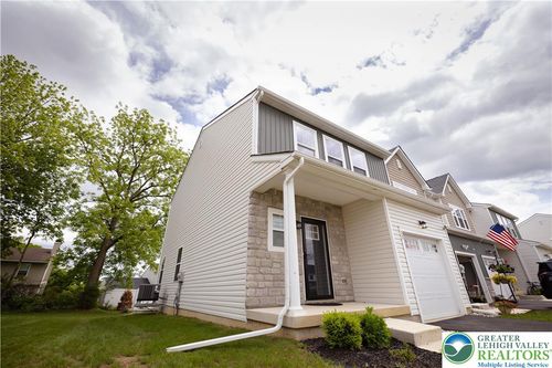 17 Timber Trl, EASTON, PA, 18045-8705 | Card Image