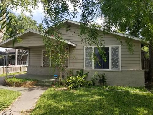 1117 E Nettie Ave, Kingsville, TX, 78363-4050 | Card Image