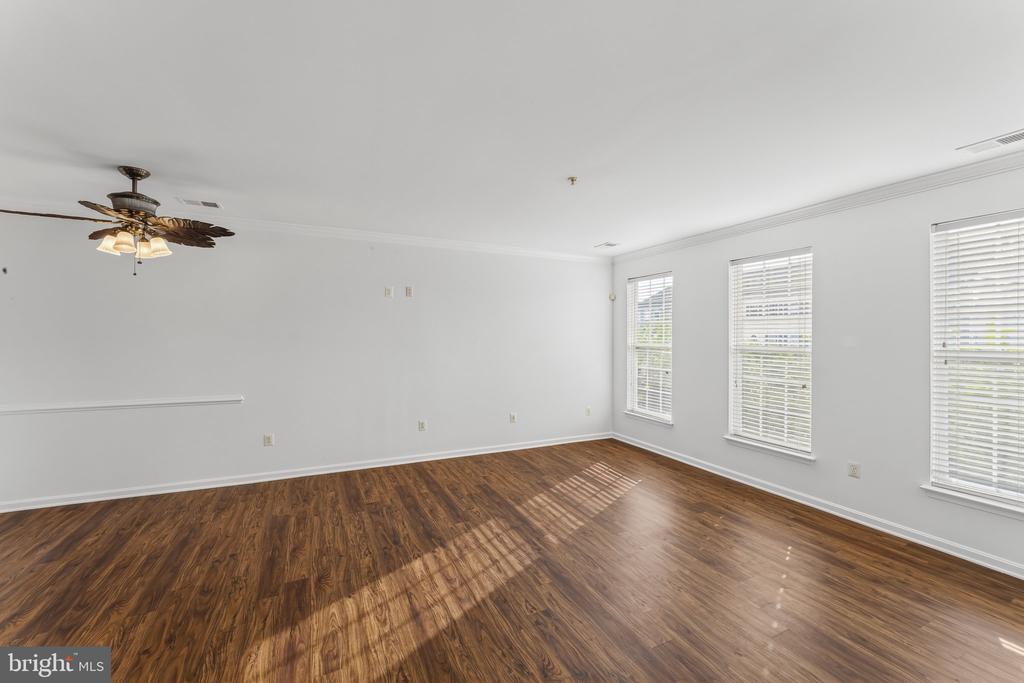 Residential in WOODBRIDGE 5