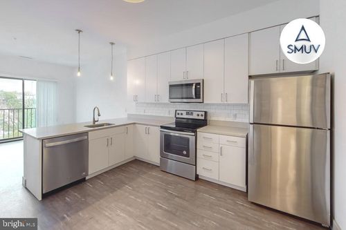 301 Mcmechen St, BALTIMORE, MD, 21217-3867 | Card Image