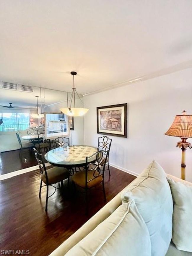 APT-209 - 37 High Point Cir E, Condo with 2 bedrooms, 2 bathrooms and 1 parking in NAPLES FL | Image 9
