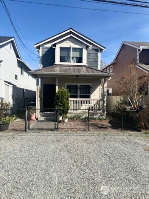 10050 19th Ave Sw, Seattle, WA, 98146-3718 | Card Image