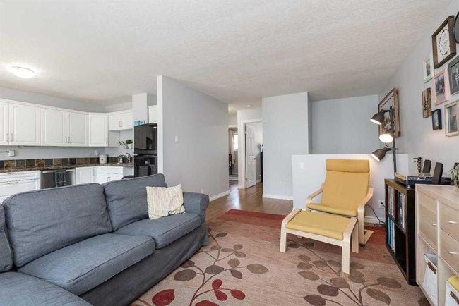 93 Simon Fraser Blvd W, Home with 4 bedrooms, 2 bathrooms and 3 parking in Lethbridge AB | Image 5