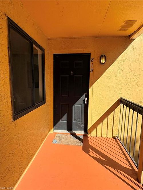 apt-818-2915 Winkler Ave, Fort Myers, FL, 33916-9367 | Card Image