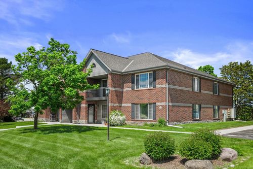 15-S75W16788 Jacob Court, Muskego, WI, 53150 | Card Image
