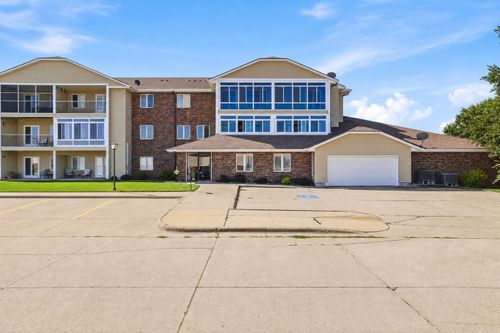 303-301 Se Delaware Ave, Ankeny, IA, 50021-6523 | Card Image