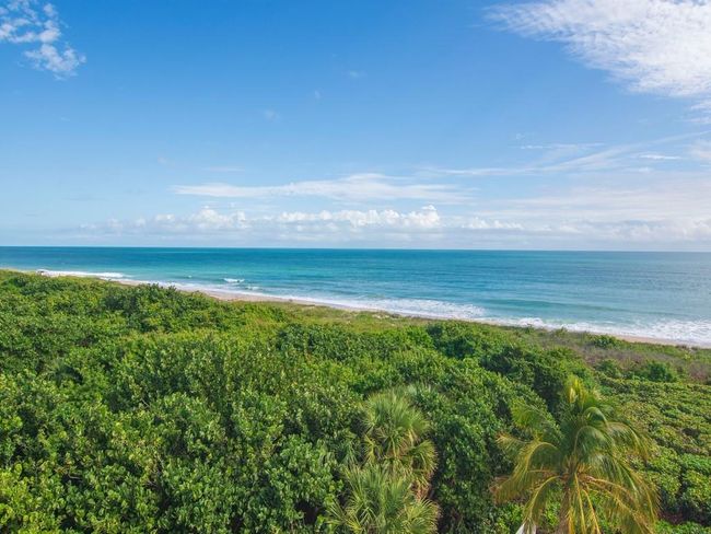 APT-601 - 3200 N Highway A1a, Condo with 2 bedrooms, 2 bathrooms and null parking in Hutchinson Island FL | Image 28
