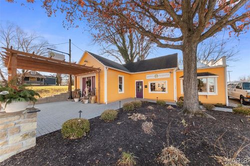 5558 Walnut St, Augusta, MO, 63332-1051 | Card Image