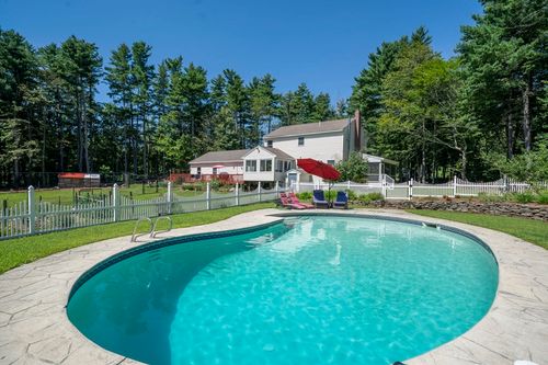 108 Range Road, Northwood, NH, 03261 | Card Image