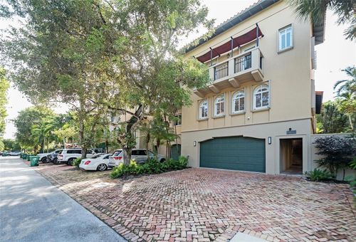 6157 Paradise Point Dr, Palmetto Bay, FL, 33157 | Card Image